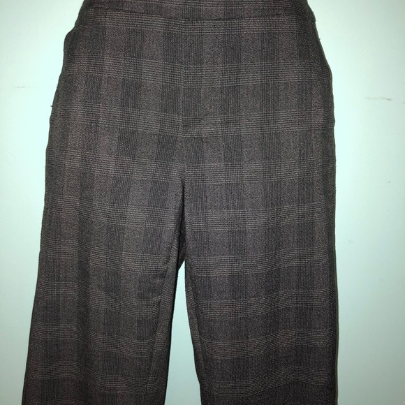 Banana Republic Trousers - Picture 2 of 2